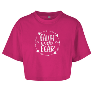 Damen Oversize Crop Top faith over fear