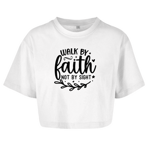 Damen Oversize Crop Top walk by faith not by sight