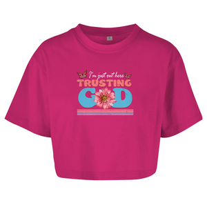 Damen Oversize Crop Top i am just out here trusting god