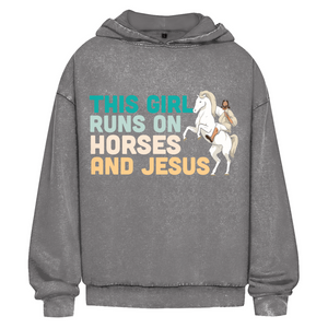 Oversize Washed Hoodie this girl runs on horses und jesus reiterin