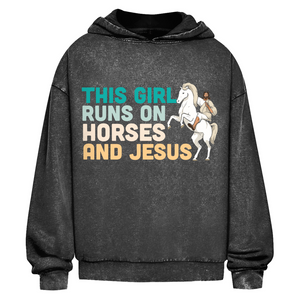 Oversize Washed Hoodie this girl runs on horses und jesus reiterin