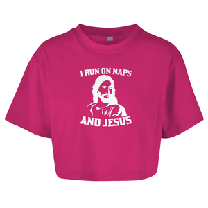 Damen Oversize Crop Top i run on naps and jesus