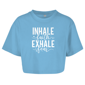 Damen Oversize Crop Top inhale faith exhale fear