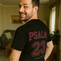 Mann im schwarzen Psalm 23 T-Shirt